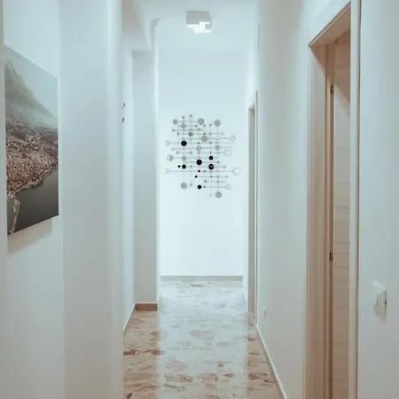 Sostanza - In Guest house Catania